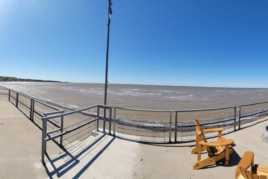 Villa Calypso Avec Vue Sur La Baie De Ste-Luce Сент-Люс-сюр-Мер Екстер'єр фото