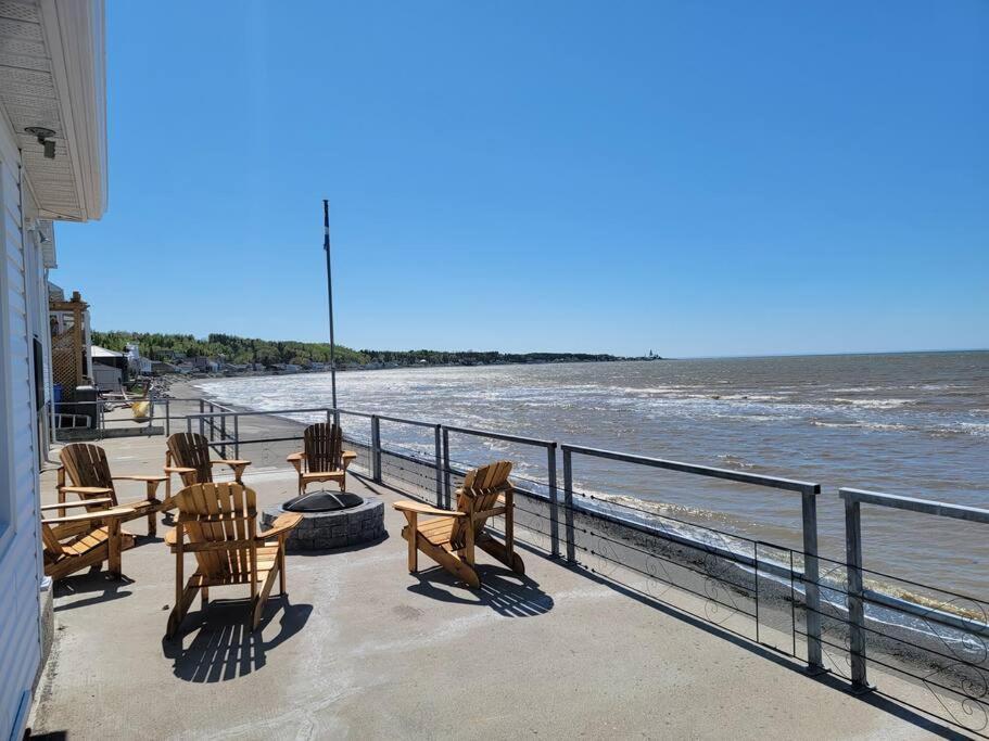 Villa Calypso Avec Vue Sur La Baie De Ste-Luce Сент-Люс-сюр-Мер Екстер'єр фото
