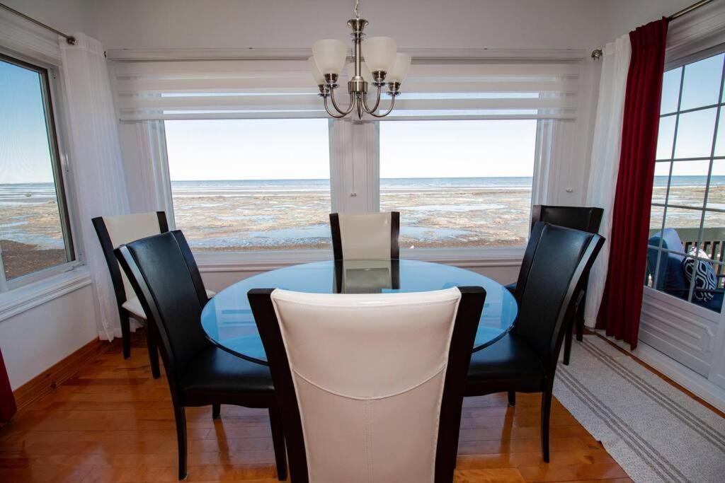 Villa Calypso Avec Vue Sur La Baie De Ste-Luce Сент-Люс-сюр-Мер Екстер'єр фото